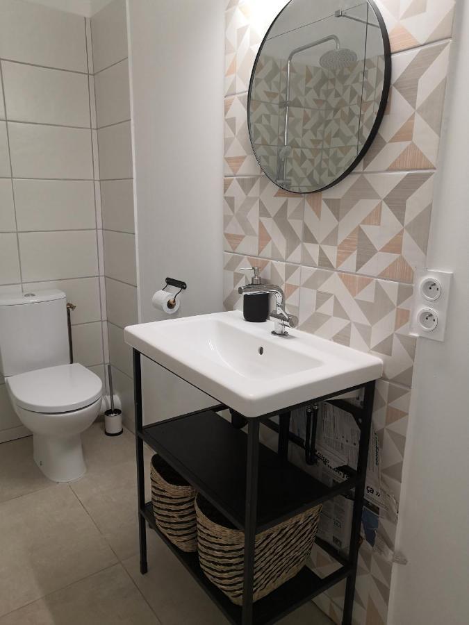 Appartement Cosy Vue Mer A 50 M De La Plage - Refait A Neuf Et Climatise Le Pradet Kültér fotó