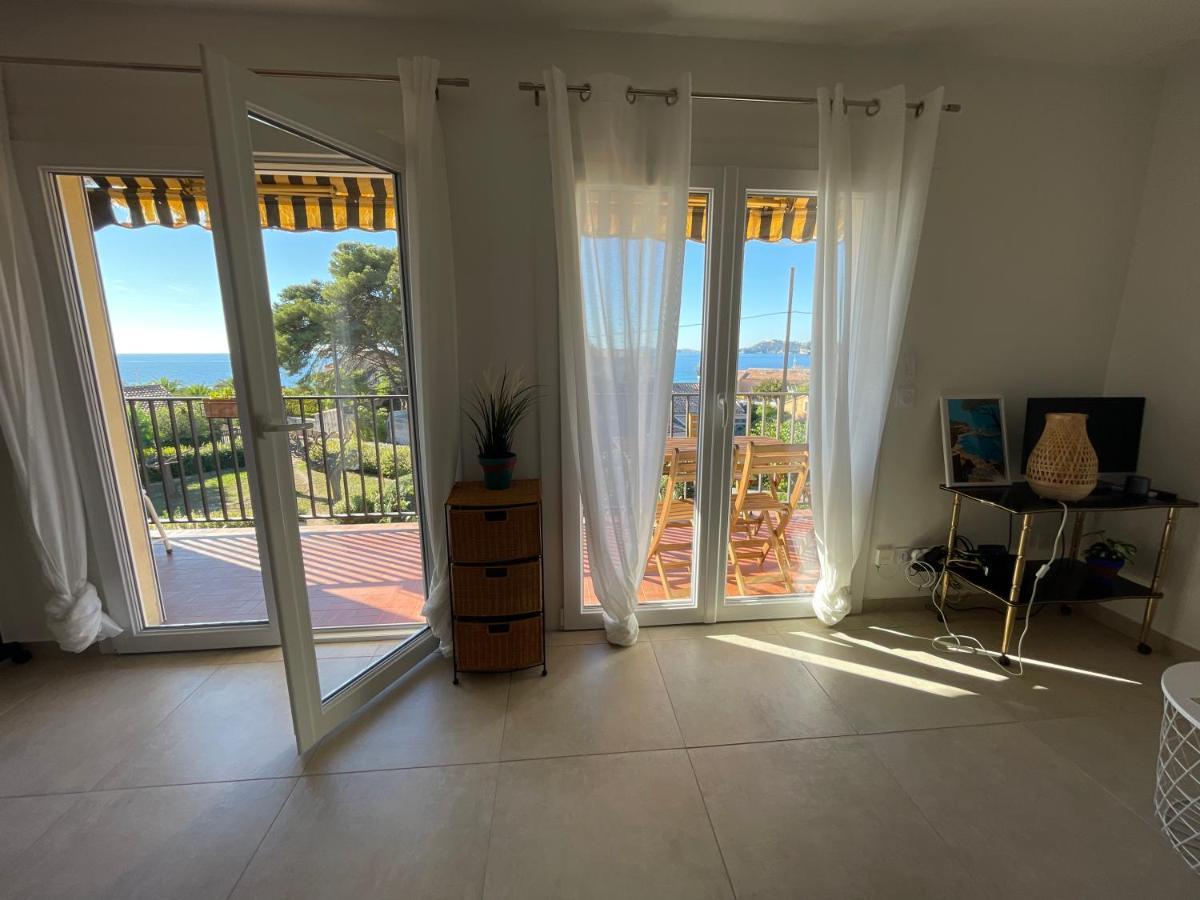 Appartement Cosy Vue Mer A 50 M De La Plage - Refait A Neuf Et Climatise Le Pradet Kültér fotó