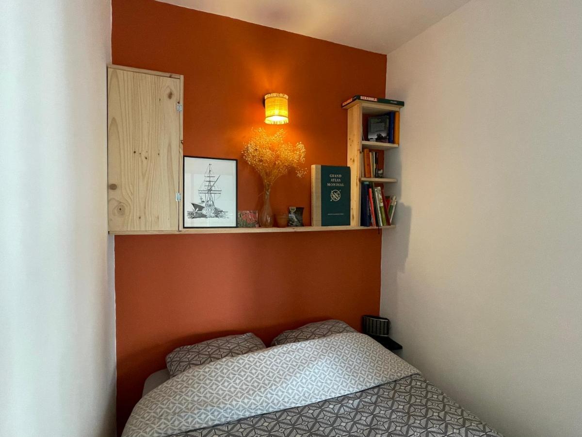 Appartement Cosy Vue Mer A 50 M De La Plage - Refait A Neuf Et Climatise Le Pradet Kültér fotó